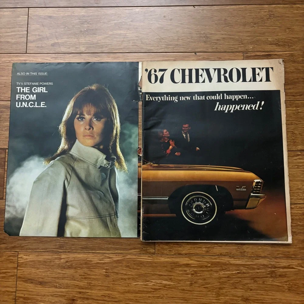 Vintage LOOK‎ Magazine Oct 18 1966 | 1967 Cars Preview Stefanie Powers | Camaro